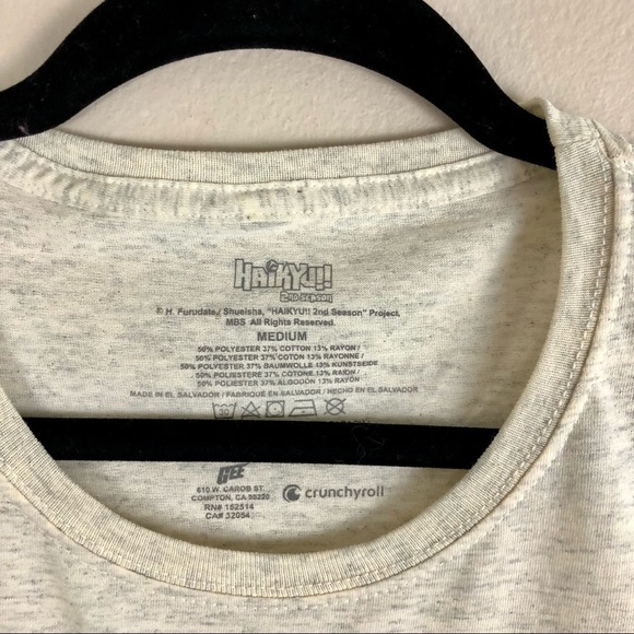 Haikyu 2nd season Anime beige cream short sleeve graphic tee womens size Medium - Picture 4 of 6